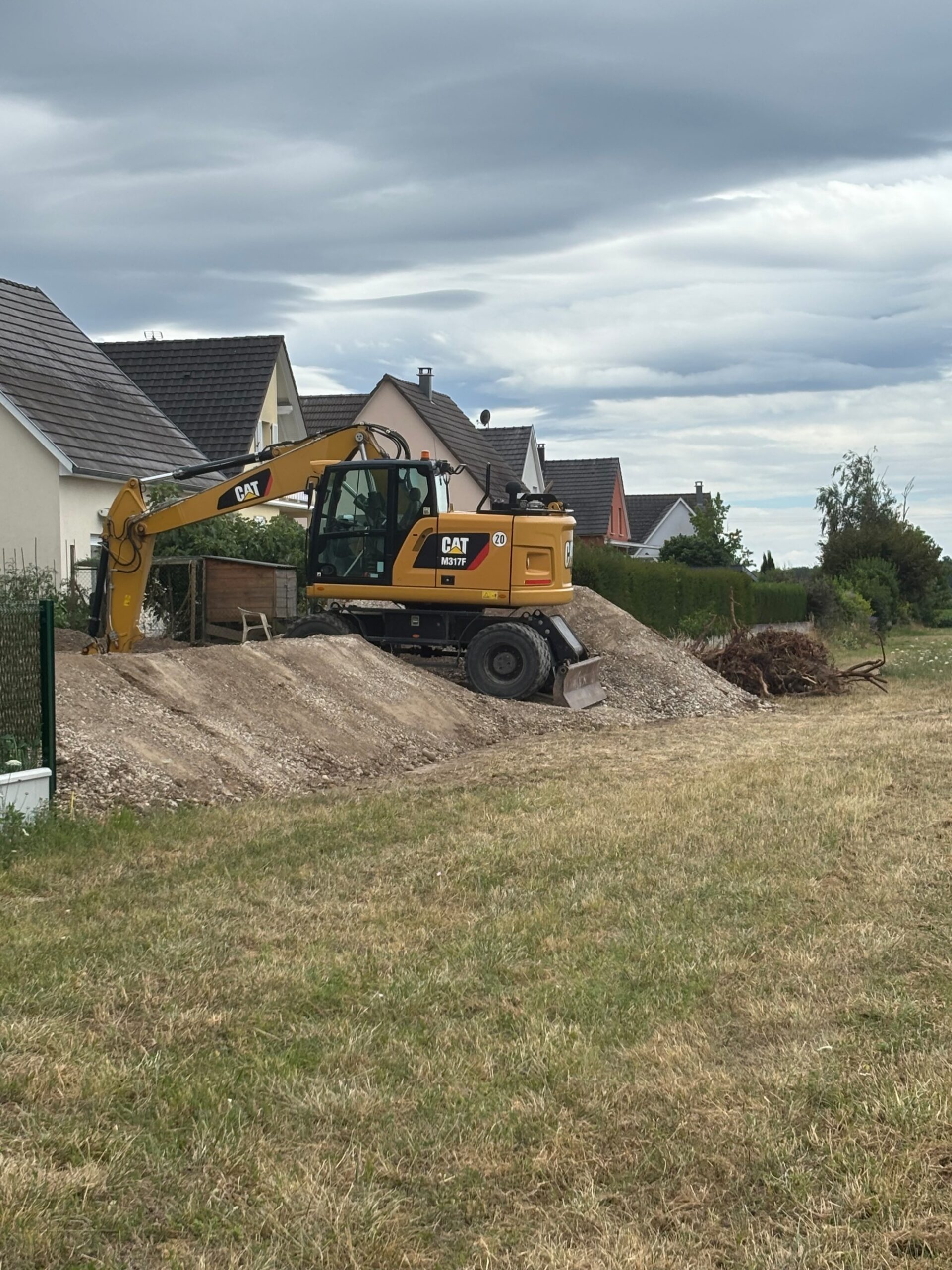 TERRALSA78 1 SCALED | Terralsa Terralsa : Spécialiste en terrassement, démolition et aménagement extérieur à Roggenhouse près d’Ensisheim Mulhouse 0